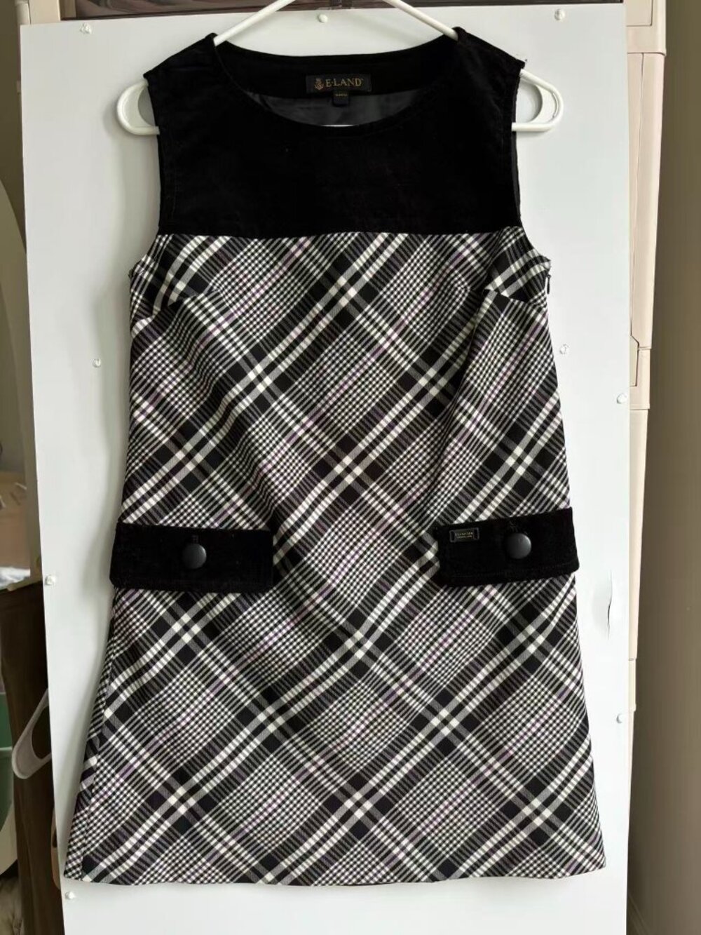 Dress - Picture 3 of 4